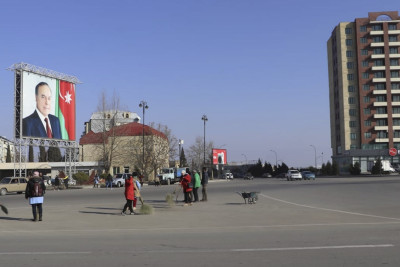 Nizami yurdunda təmizlik aksiyası keçirilib
