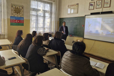 "Emosional intellekt - effektiv ünsiyyət üçün əsas təməl" adlı təlim keçirilib