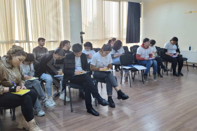 Gənclər üçün dörd günlük təlimlər başlayıb
