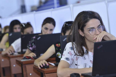 Müəllimlər üçün ixtisasartırma təlimləri başlayır