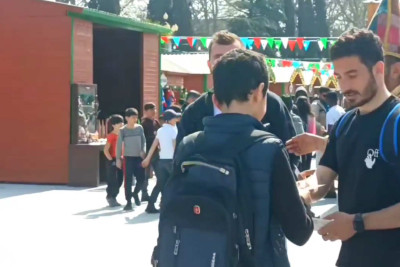 “Kəpəz”in legionerləri şəhərin mərkəzində oyuna bilet paylayıblar
