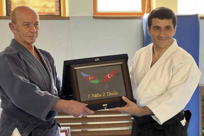 Baş məşqçimiz Beynəlxalq seminarda təltif olunub