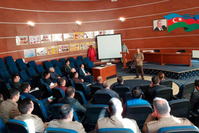 “Rabitə manqa komandirləri” kateqoriyası üzrə kurs keçirilib