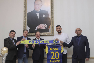 Niyazi Bayramov “Gəncə” BK-nın üzvləri ilə görüşüb