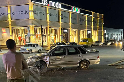 Bayraq meydanı yaxınlığında qəza baş verib