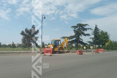 Yeni Gəncədə su borusu partlayıb