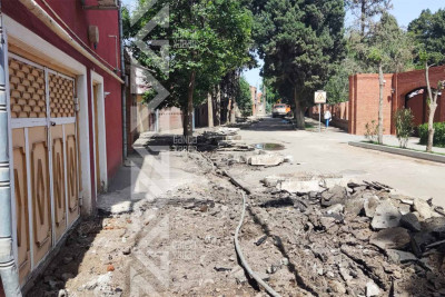Daha bir küçədə yeni bördürlər düzülür