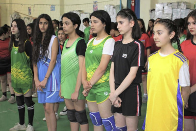 Məşqçilər və voleybolçularla görüş baş tutub