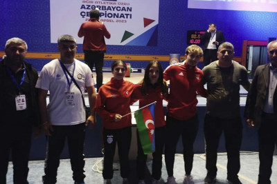 Atletlərimiz Bakıdan medallarla dönüblər