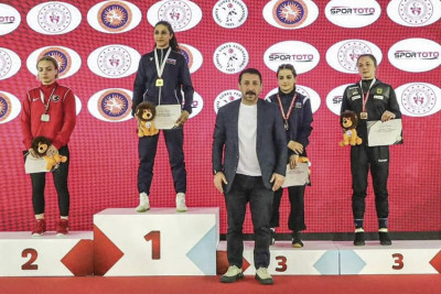 Gəncəli xanım Antalyada qızıl medal qazanıb