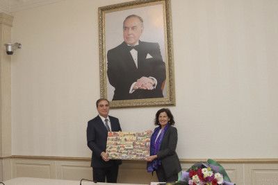 Fransa səfiri Niyazi Bayramovla görüşüb