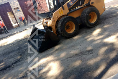 Gəncədə asfaltlanma işləri aparılır