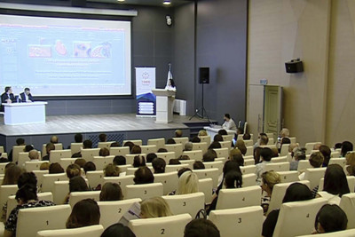 Gəncədə tibb işçilərinin konfransı keçirilib