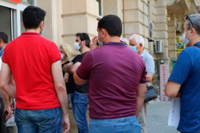 Növbə üstündə dava: bir nəfərin göz möhtəviyatı xaricə tökülüb