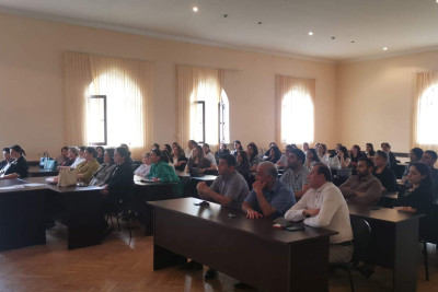 “İnteraktiv tədris metodları” mövzusunda silsilə təlimlər baş tutub