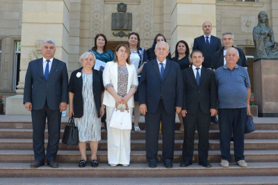 Nizamişünas alimin ildönümü ilə əlaqədar monoqrafiya təqdim edilib