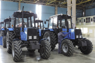 Gəncə Avtomobil Zavodunda traktor istehsalı 60 faiz artıb