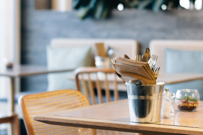 Bir kafe və iki restoranda nöqsanlar aşkarlanıb