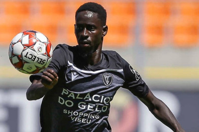 “Kəpəz” nigeriyalı futbolçu ilə müqavilə imzalayıb