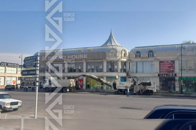 Nizami prospekti yol infrastrukturu səbəbindən bağlıdır