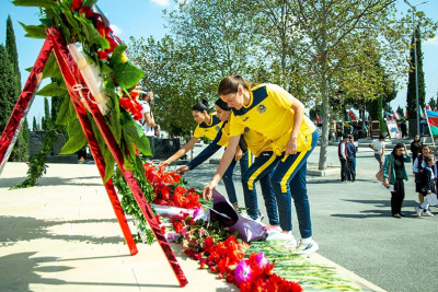 Anım Günü ilə əlaqədar şəhidlərin xatirəsi yad edilib