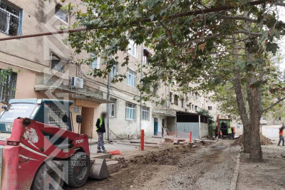 Aida İmanquliyeva küçəsində qazıntı işləri gedir