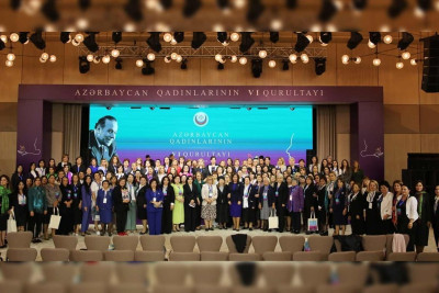 Nümayəndələrimiz Azərbaycan qadınlarının VI Qurultayında iştirak ediblər