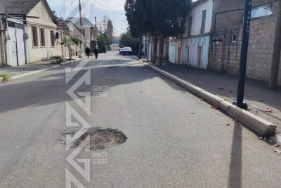 Şəhərin bir çox yollarında lüklər qapaqsızdır və çuxurlar yaranıb