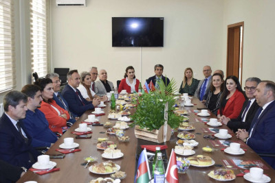 Ege Universitetinin müəllimləri ilə görüş keçirilib