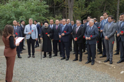 TARSİM nümayəndələri Nizami yurdunu ziyarət ediblər