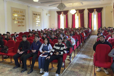 Tələbələr innovativ texnologiyalar haqqında maarifləniblər