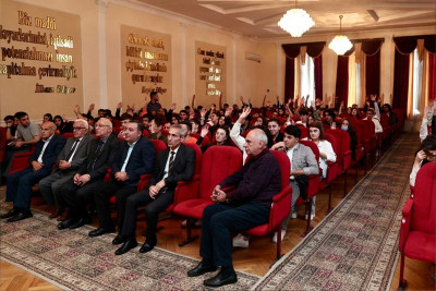 I kurs tələbələri ilə görüş keçirilib