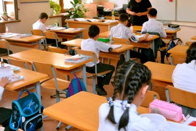 Məktəblərdə 2-11-ci siniflərin yerdəyişməsi aparılır