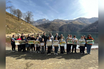 Balaca rəssamlar Göygöl Milli Parkında olublar