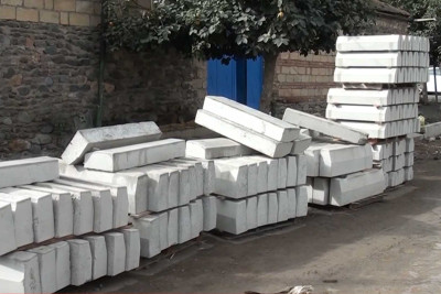 Sakinlər abadlıq işlərinin düzgün aparılmamasından narahatdırlar