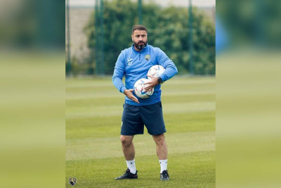 Sabiq məşqçinin köməkçisi klubu növbəti oyuna çıxaracaq