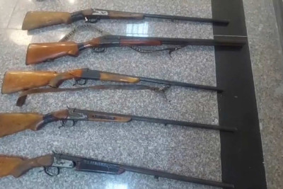 Polis əməkdaşları 26 nəfərdən qanunsuz silah götürüblər