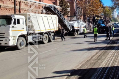 Nizami Gəncəvi və Səfəvilər küçələrinin avtomobil yolu təmir edilir