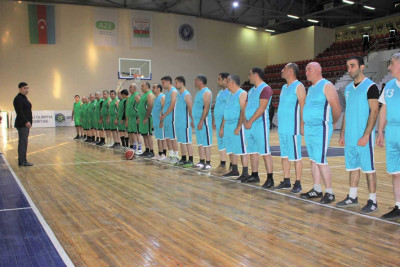 Müəllimlər arasında basketbol matçı baş tutub