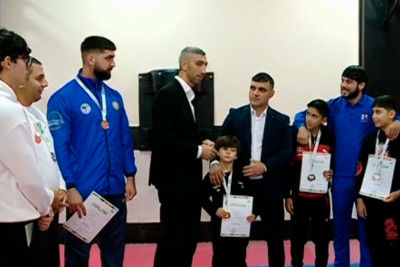 İdmançılarımız Bakıdakı yarışda 14 medal qazanıblar