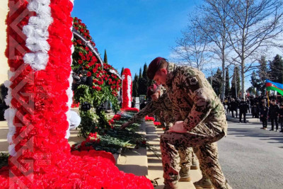 20 Yanvar abidəsi şəhərin sakinləri və rəsmiləri tərəfindən ziyarət olunub
