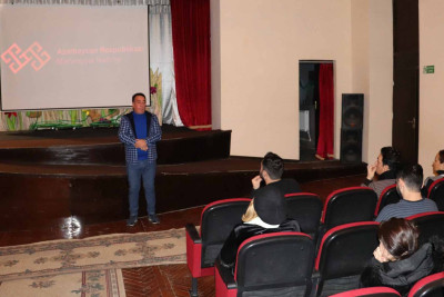 Dövlət Kukla Teatrında 20 Yanvar faciəsi qurbanlarının xatirəsi anılıb