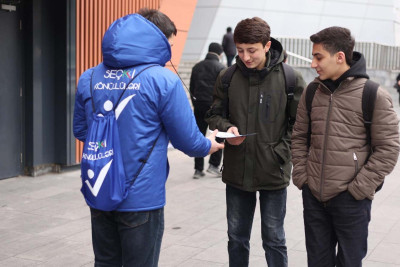 İlk dəfə səs verəcək gənclərə bukletlər paylanılıb