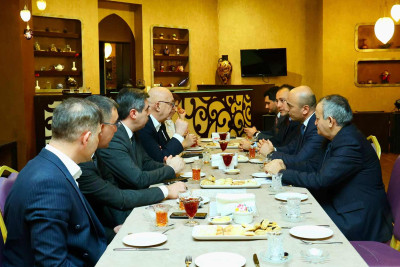 ATU rəhbərliyi Naftalan hotelləri ilə müqavilə imzalayıb