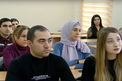 İmtahanlarda nəzarətçi olmaq istəyənlər üçün təlim keçirilir