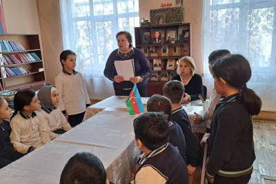 Məktəblilərlə "Bu tarixi unutmayın" adlı söhbət aparılıb