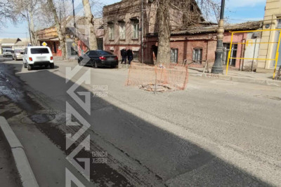 Atatürk prospektində təhlükəli lüklər təmir olunur