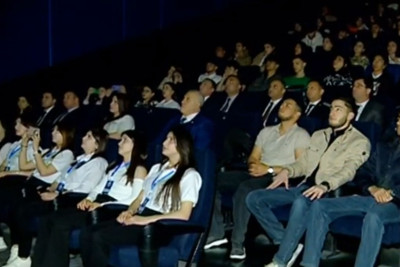 Ülviyyə Fətəliyeva Gürcüstanda yoldaşlıq görüşlərində mübarizə aparır