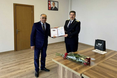 Şəhər prokurorunun köməkçisi təltif olunub