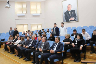 Respublika olimpiadasının finalçıları və müsabiqə qalibləri ilə görüş keçirilib